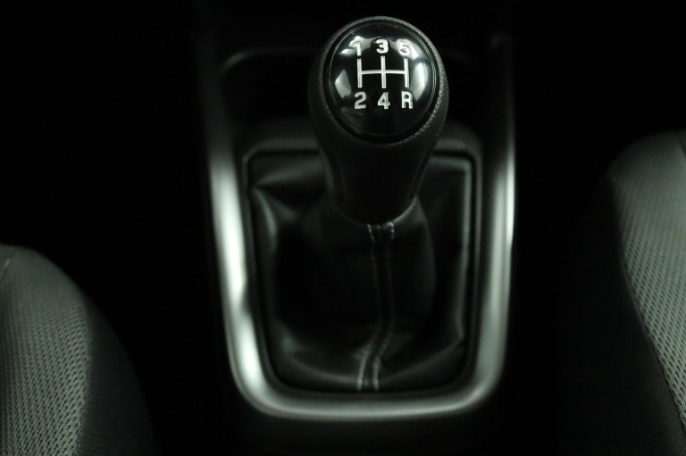 Suzuki Swift - 1.2 Select Smart Hybrid 27