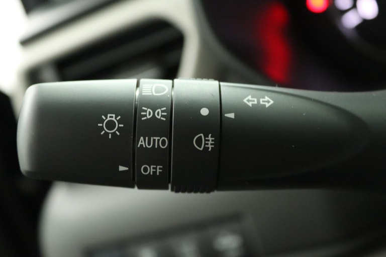 Suzuki Swift - 1.2 Select Smart Hybrid 31