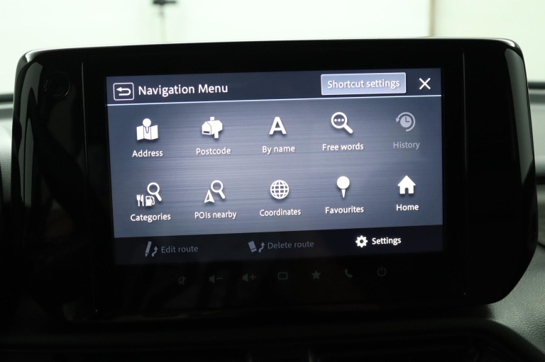 Suzuki Swift - 1.2 Select Smart Hybrid 47