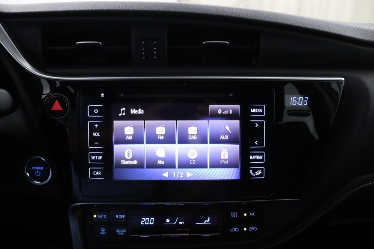 Toyota Auris Touring Sports - 1.8 Hybrid Energy 16
