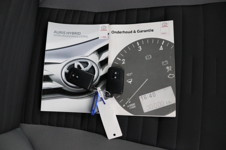 Toyota Auris Touring Sports - 1.8 Hybrid Energy 27