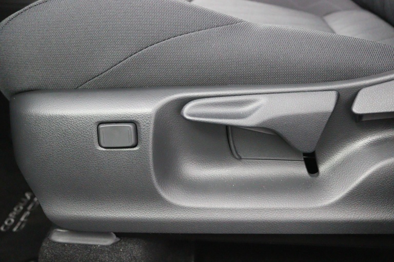 Toyota Corolla Cross - Hybrid 140 Active 47