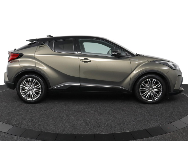 Toyota C-HR - 1.8 Hybrid Executive 12