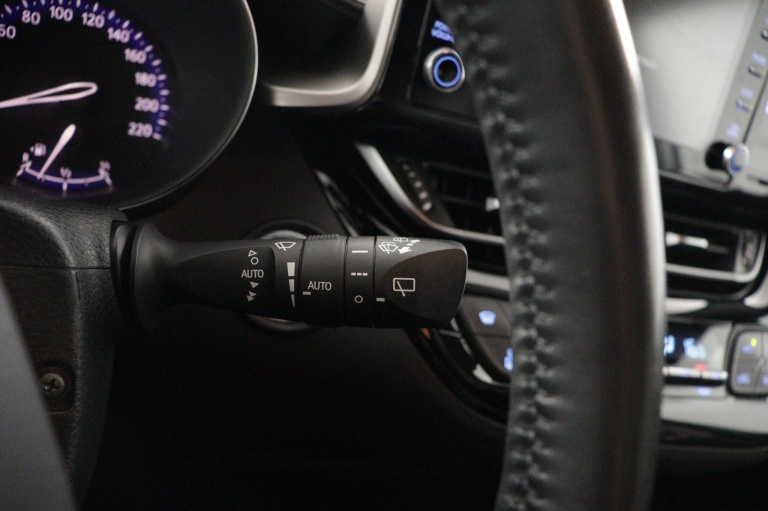 Toyota C-HR - 1.8 Hybrid Executive 29