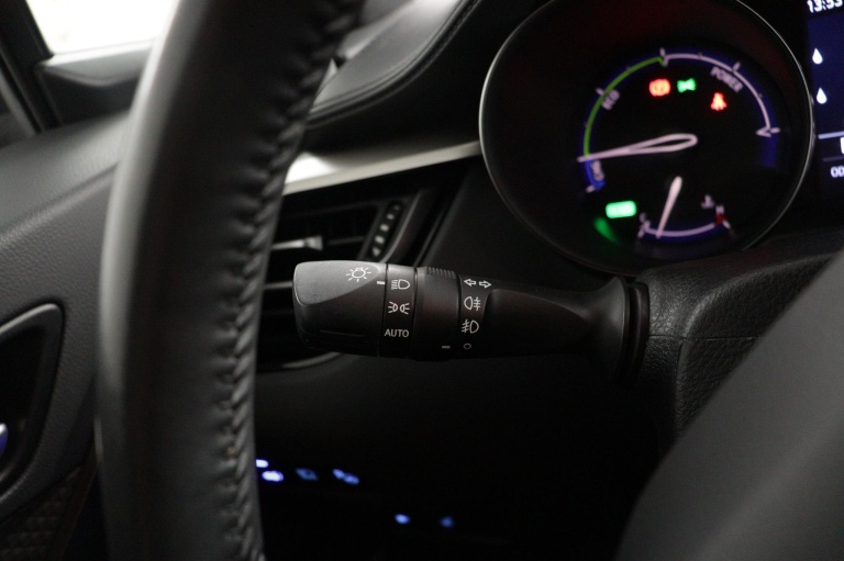 Toyota C-HR - 1.8 Hybrid Executive 30