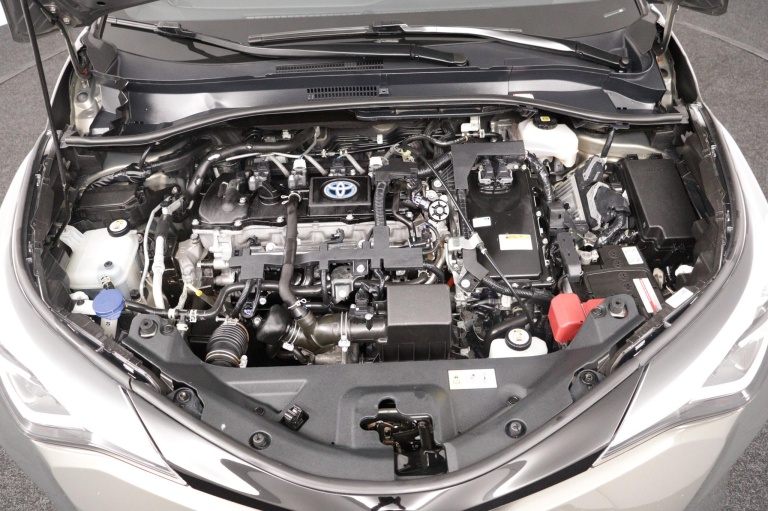 Toyota C-HR - 1.8 Hybrid Executive 32