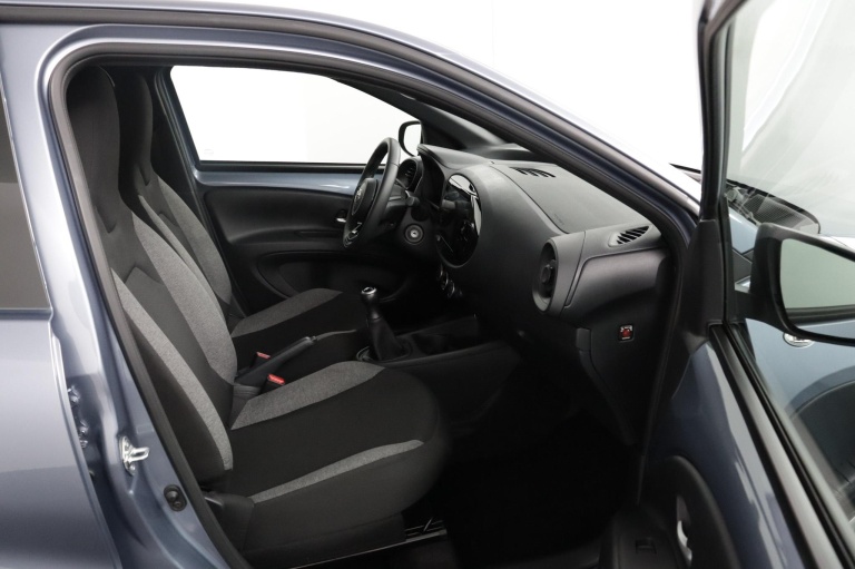 Toyota Aygo X - 1.0 VVT-i MT Play 21