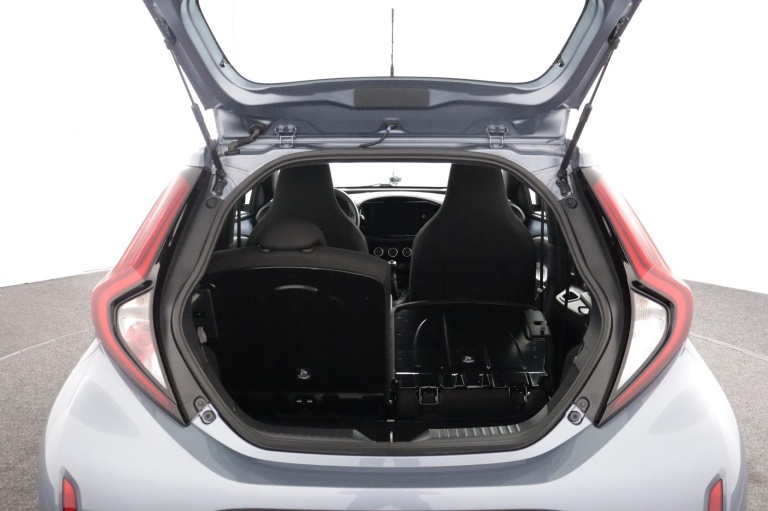 Toyota Aygo X - 1.0 VVT-i MT Play 24