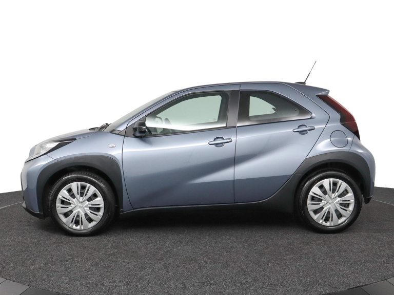 Toyota Aygo X - 1.0 VVT-i MT Play 3