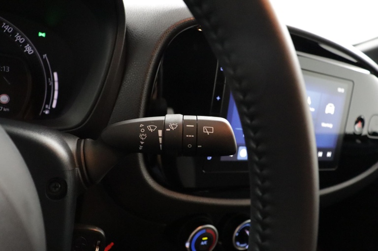 Toyota Aygo X - 1.0 VVT-i MT Play 31