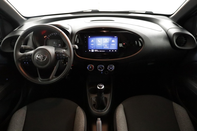 Toyota Aygo X - 1.0 VVT-i MT Play 4
