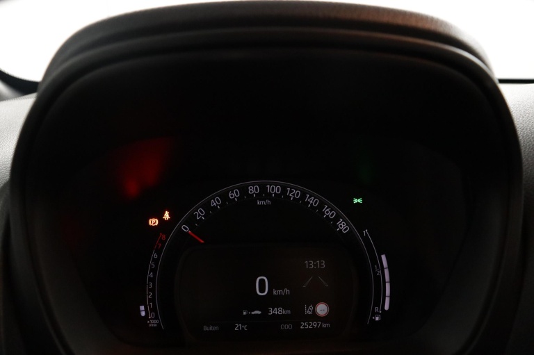Toyota Aygo X - 1.0 VVT-i MT Play 6