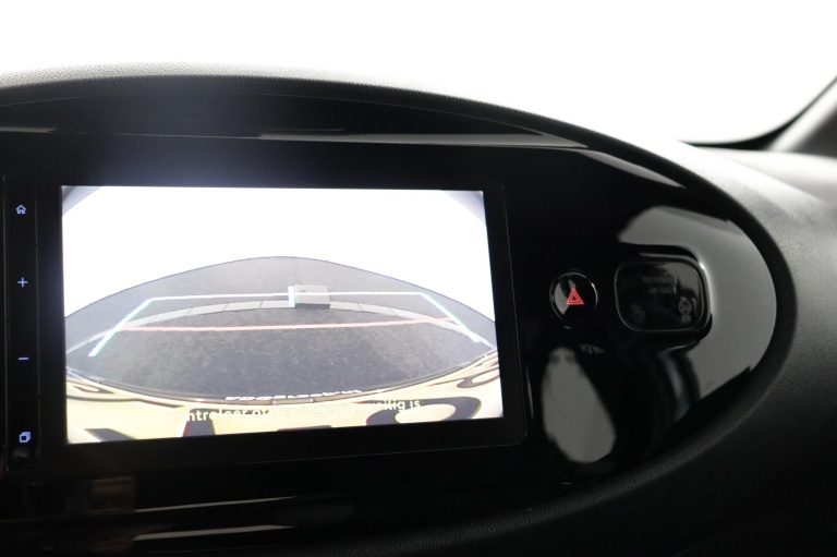Toyota Aygo X - 1.0 VVT-i MT Play 9