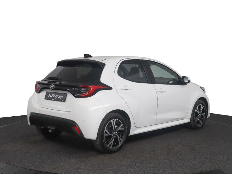 Toyota Yaris - 1.5 Hybrid 115 Dynamic 2