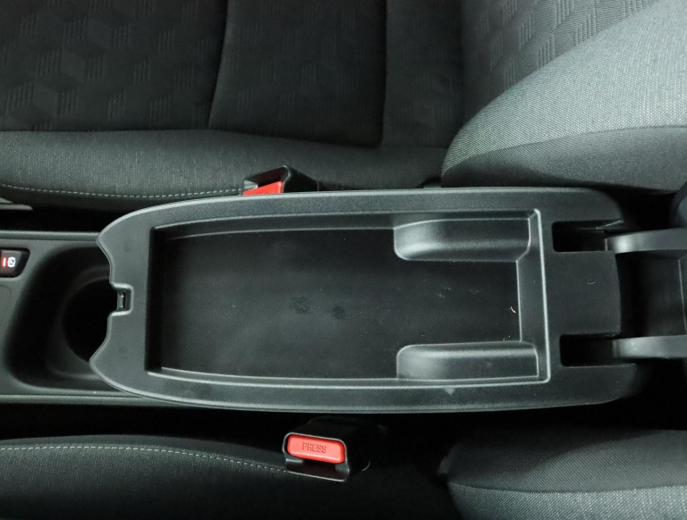 Toyota Yaris - 1.5 Hybrid 115 Dynamic 62