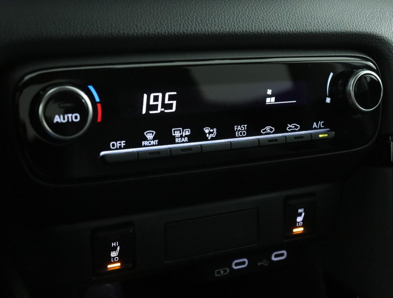 Toyota Yaris - 1.5 Hybrid 115 Dynamic 7