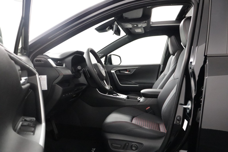 Toyota RAV4 - 2.5 Plug-in Hybrid AWD GR SPORT 17