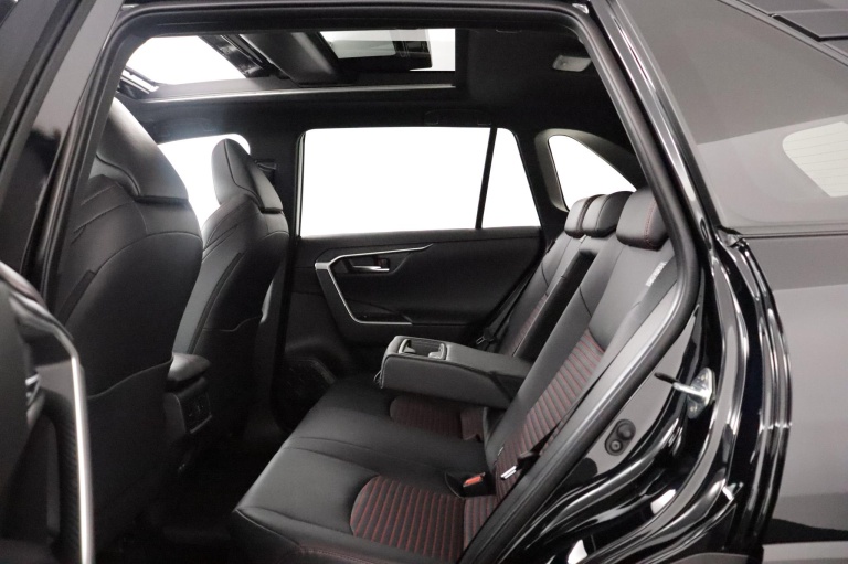 Toyota RAV4 - 2.5 Plug-in Hybrid AWD GR SPORT 18