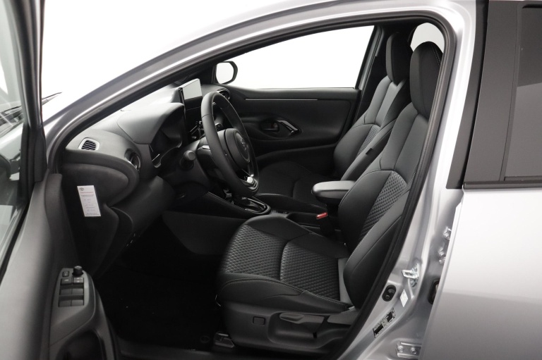 Toyota Yaris - 1.5 Hybrid 130 Executive 17