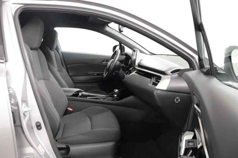 Toyota C-HR - 1.8 Hybrid Style 19