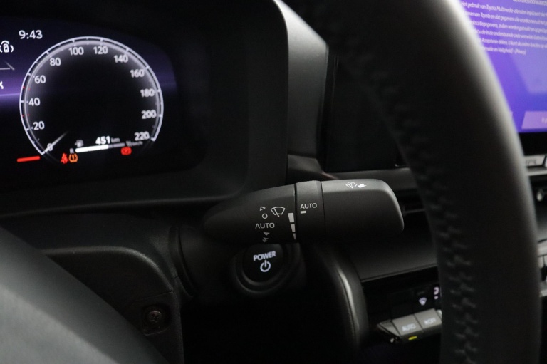 Toyota C-HR - 1.8 Hybrid 140 Dynamic 32