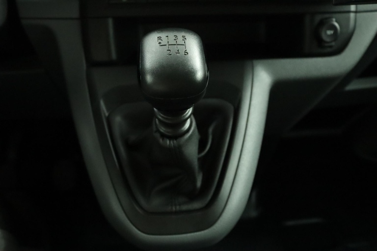 Toyota PROACE Worker - 2.0 D-4D Live 23
