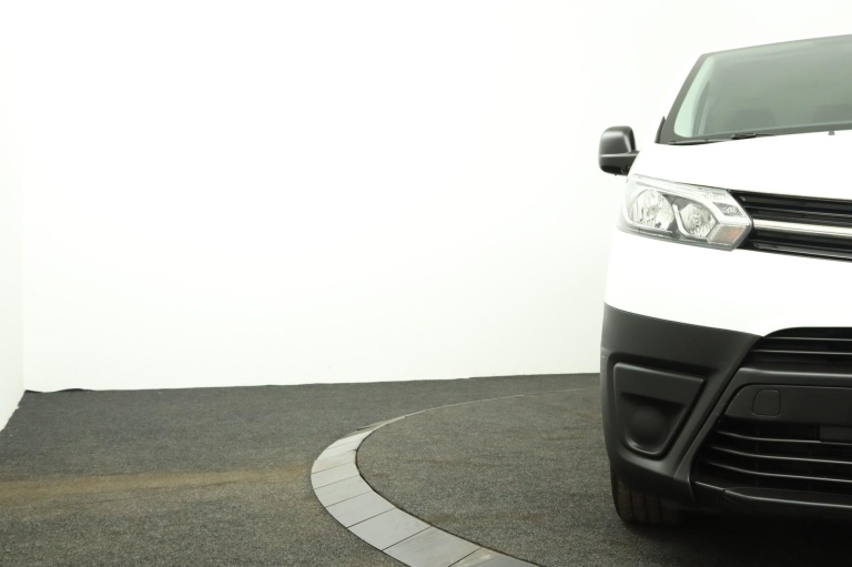 Toyota PROACE Worker - 2.0 D-4D Live 30
