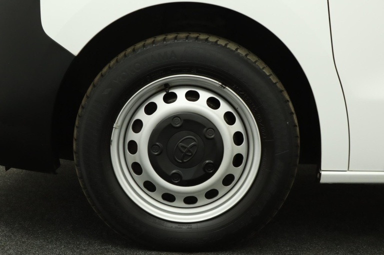 Toyota PROACE Worker - 2.0 D-4D Live 32