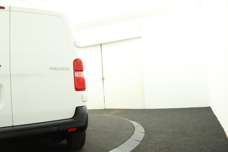 Toyota PROACE Worker - 2.0 D-4D Live 34