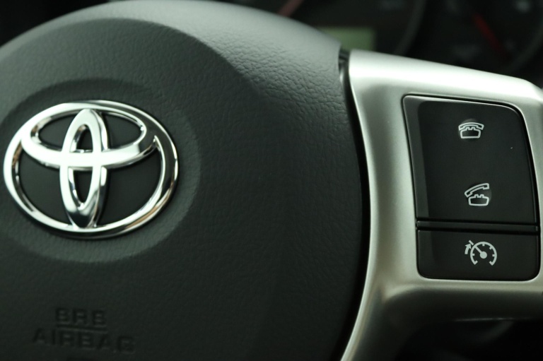 Toyota Yaris - 1.3 VVT-i Aspiration 21
