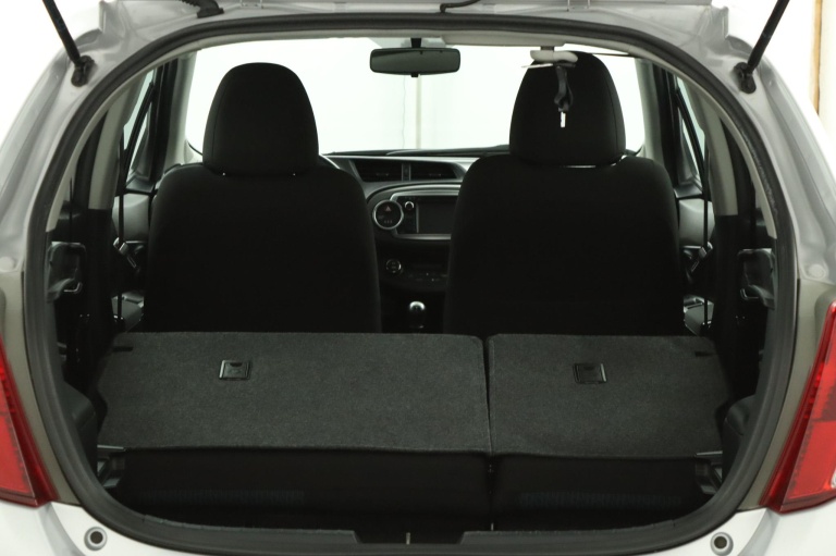 Toyota Yaris - 1.3 VVT-i Aspiration 26