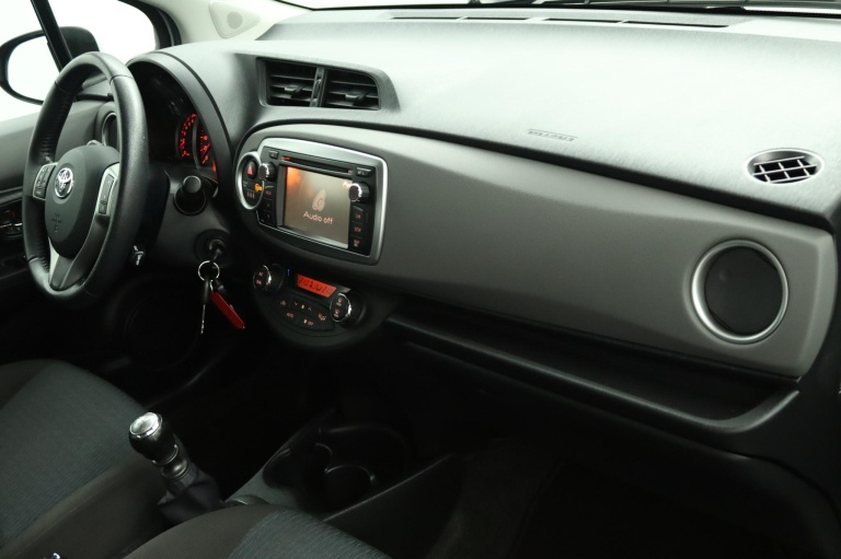 Toyota Yaris - 1.3 VVT-i Aspiration 50