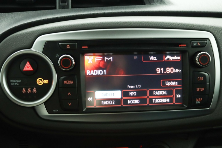 Toyota Yaris - 1.3 VVT-i Aspiration 8