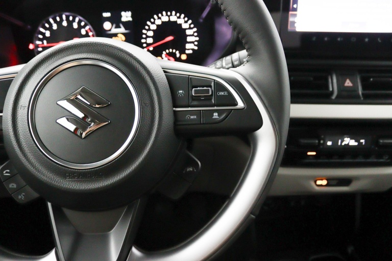 Suzuki Swift - 1.2 Select Smart Hybrid 20