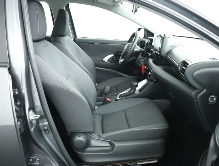 Toyota Yaris - 1.5 Hybrid Dynamic 22