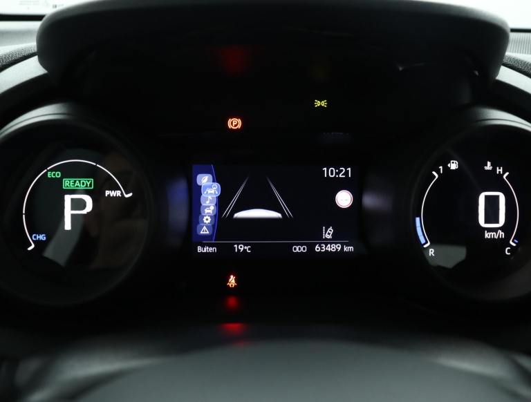 Toyota Yaris - 1.5 Hybrid Dynamic 42