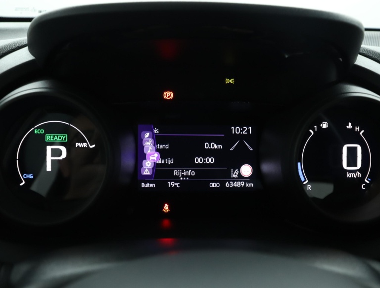 Toyota Yaris - 1.5 Hybrid Dynamic 44