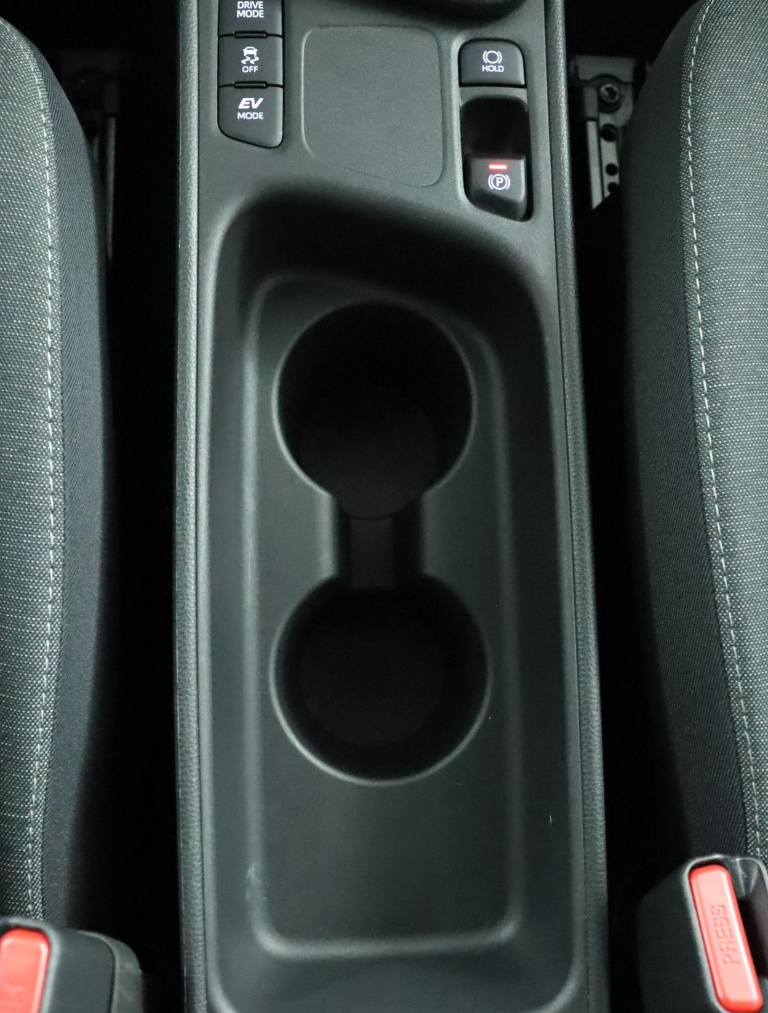Toyota Yaris - 1.5 Hybrid Dynamic 53