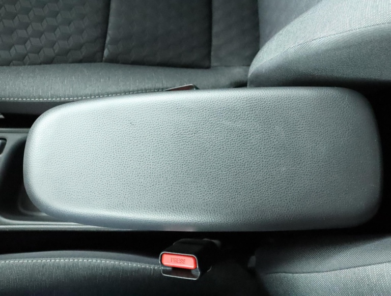 Toyota Yaris - 1.5 Hybrid Dynamic 54