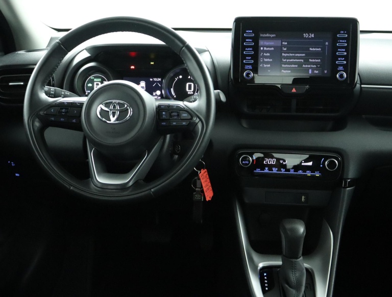 Toyota Yaris - 1.5 Hybrid Dynamic 57