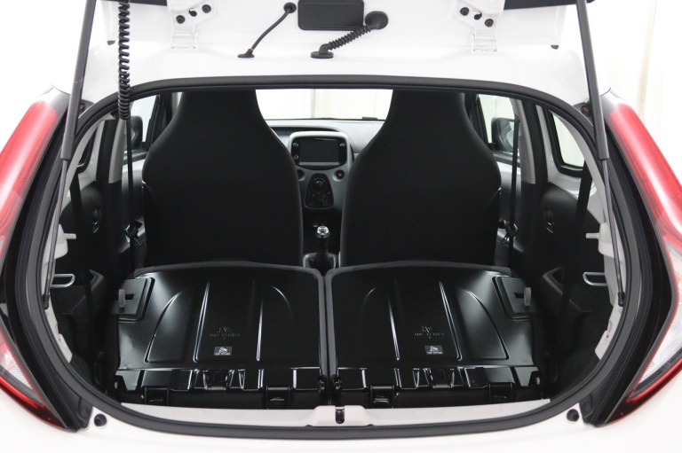 Toyota Aygo - 1.0 VVT-i x-play limited 31