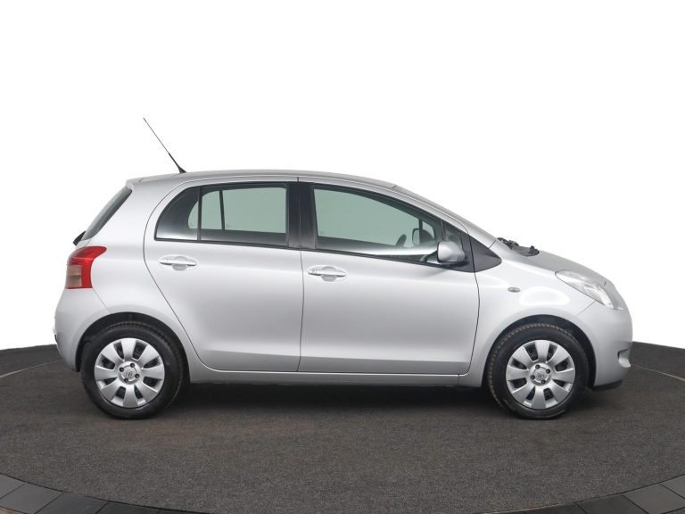 Toyota Yaris - 1.3 VVTi Sol 12