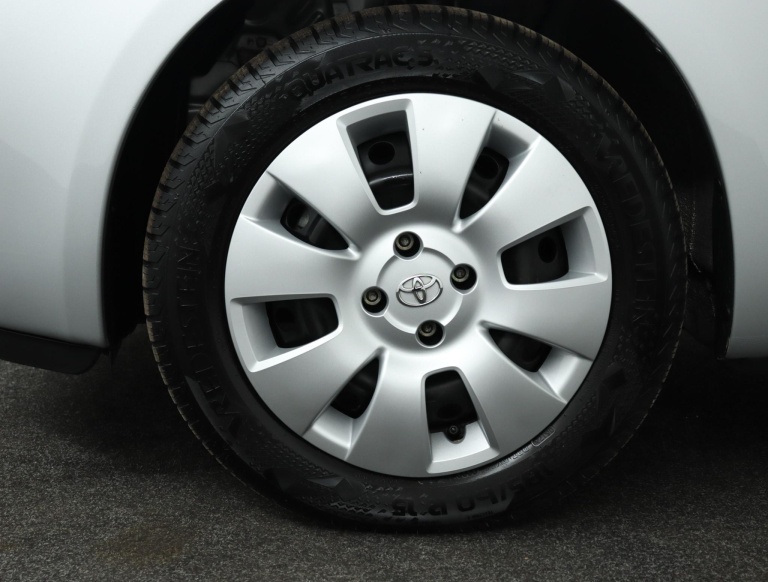 Toyota Yaris - 1.3 VVTi Sol 35