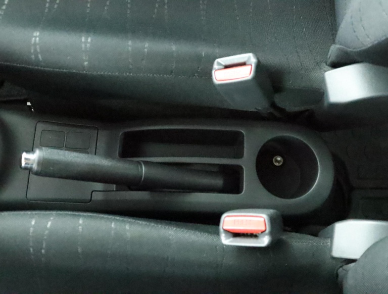 Toyota Yaris - 1.3 VVTi Sol 41