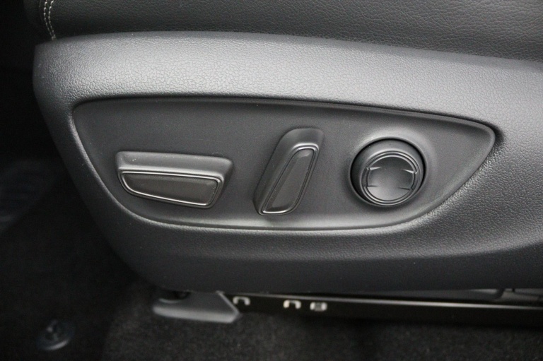 Toyota RAV4 - 2.5 Hybrid Executive 40