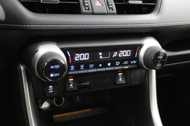 Toyota RAV4 - 2.5 Hybrid Executive 7