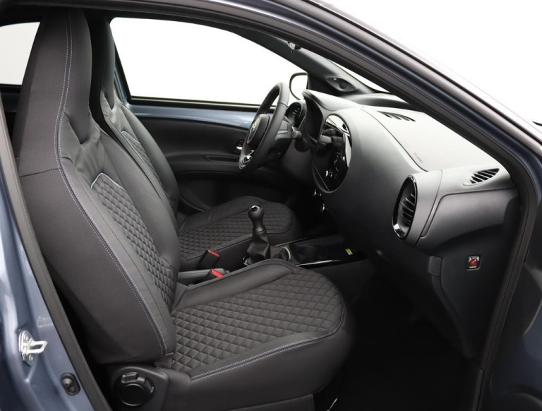 Toyota Aygo X - 1.0 VVT-i MT Premium 20