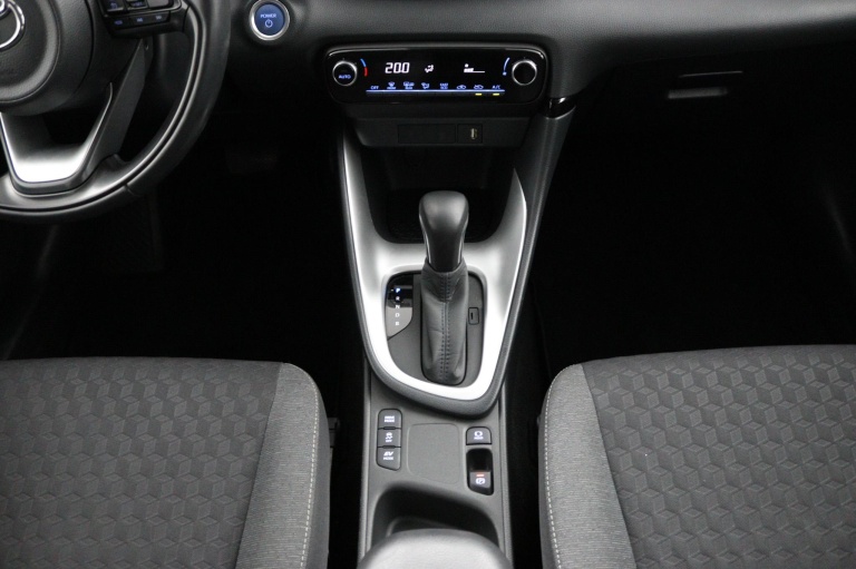 Toyota Yaris - 1.5 Hybrid Dynamic 26