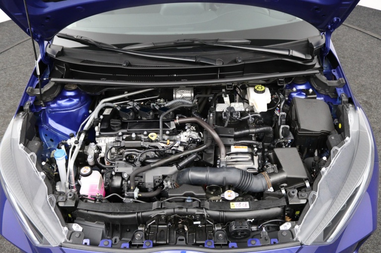 Toyota Yaris - 1.5 Hybrid Dynamic 33
