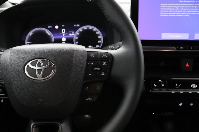 Toyota C-HR - 1.8 Hybrid 140 Business Plus 22
